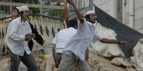 جنين: مستوطنون يرشقون سيارات المواطنين بالحجارة