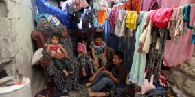 بالصور: أسرة تعيش في منزل يفتقر لأدنى متطلبات الحياة وتعيش على الصدقات