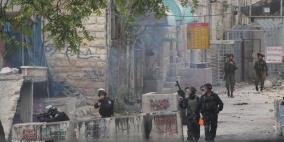 اصابة بالرصاص الحي وثلاثة بالمطاط في الخليل