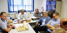 قلقيلية: المحافظ يطلع على واقع مستشفى الوكالة