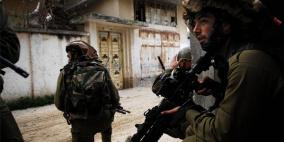 الاحتلال يقتحم الجبعة ويداهم منازل المواطنين