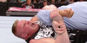 بالفيديو: أقوى 10 حوادث "تكسير عظام" في تاريخ المصارعة !