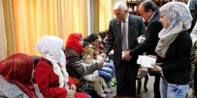 حميد يسلم 25 سماعة طبية بتكلفة 40 ألف دينار