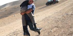 قوات الاحتلال تخلي قرية الياسر في الاغوار