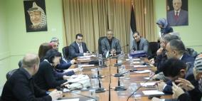 المحافظ أبو بكر يترأس إجتماعاً لمجلس التشغيل