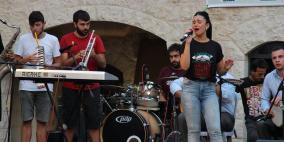 حفل الفرقة الموسيقية الإسبانية "تشارنجو" في خان الوكالة بنابلس