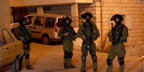 الاحتلال يسرق أموالا وذهبا من منزل في جنين