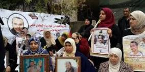 خطوات احتجاجية لمطالبة الصليب الأحمر بالعدول عن قراره بتقليص زيارات الأسرى