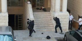 صور جديدة لعملية الطعن بالكنيس في القدس