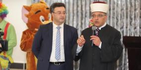 بنك فلسطين يحتفي بأطفال الأيتام في الجمعية الخيرية في مدينة الخليل