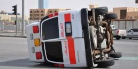 6 إصابات بينها خطيرة في إنقلاب سيارة اسعاف برفح