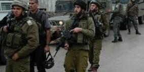 الاحتلال يداهم عدة منازل في قرية الطرم جنوب جنين