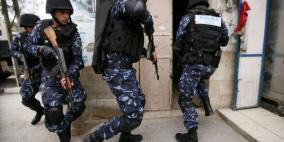 أريحا: الشرطة تضبط قطعا أثرية في منزل مواطن
