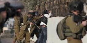 الاحتلال يعتقل مواطنا من حزما شمال شرق القدس