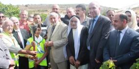 انطلاق شعلة مهرجان العنب الفلسطيني 2015 في الخليل