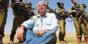 إن لم يُقرع الخزان... منصور يقرع الطناجر