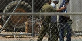 الاحتلال يعتقل 4 شبان بزعم محاولتهم عبور الحدود شرق خانيونس