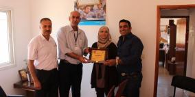 جنين: مديرة التربية والتعليم تكرّم مؤسسة الرؤيا العالمية