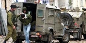 قوات الاحتلال تعتقل شابين من جنين