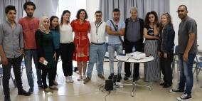 المخرج ميشيل خليفي يلتقي بمشتركي مشروع "أنا أحب بيت لحم"