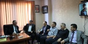 الخليل: نقابة تجارة المواد الغذائية  تعقد اجتماعا مع الهيئة الإدارية لمركز الخدمات الزراعية