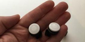 سماعات ذكية تعمل بالغمزة والابتسامة