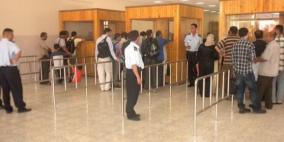 الاحتلال يعتقل مواطنا من جنين على معبر الكرامة