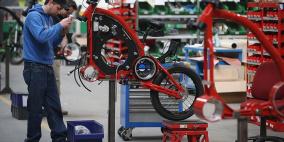 ألماني يسعى لتحطيم رقم قياسي بصنع دراجة عملاقة