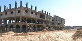 بسبب الاستعلائية... شركات المقاولات في غزة تعلق العمل في مشروع "حمد السكني"