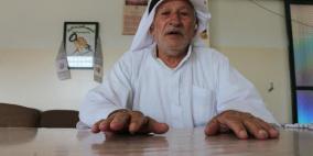 اللاجئ السبعيني أبو طربوش يرسم أم الزينات المُدمّرة!