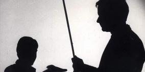 بسبب استاذه..الطفل أحمد أمام أعوام من المعاناة