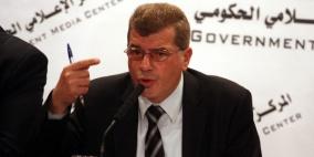 خلال اعتصام في طولكرم: قراقع يحذر من خطورة أوضاع الأسرى المرضى