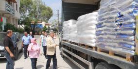 بمكرمة من الرئيس.. طرود غذائية للاجئين في محافظة قلقيلية