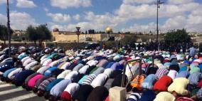 الاحتلال يحرم آلاف المواطنين من أداء صلاة الجمعة في 'الأقصى'
