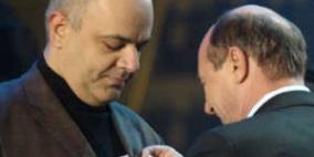 اتحاد الأطباء والصيادلة الفلسطينيين يكرم وكيل وزارة الصحة الروماني