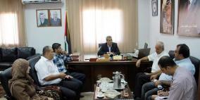 قلقيلية: المحافظ يلتقي وفدا من تجمع اسر الشهداء في المحافظة