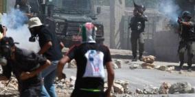 إصابات واعتقالات بمواجهات مع الاحتلال في دورا