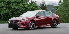 تعرف على مميزات وعيوب تويوتا كامري 2018