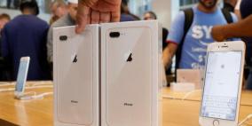 عرض آبل لاستبدال البطارية قد يضر مبيعات آيفون