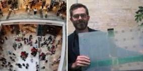 أرضيات ذكية تقرأ احتياجات المتسوقين من أقدامهم