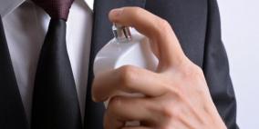 طريقة مبتكرة تضمن بقاء رائحة عطرك لأكثر من 10 ساعات!