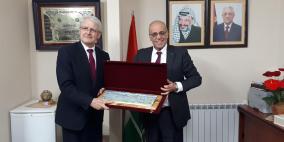 الوزير المهندس سميح طبيلة يبحث مع وزير النقل الكندي سبل التعاون المشترك