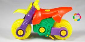 خطر الألعاب البلاستيكية على الأطفال 