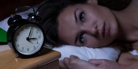 علاقة مزعجة بين انقطاع الدورة الشهرية والنوم