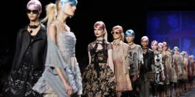 ما سبب ملامح الحزن على وجوه  عارضات الأزياء؟