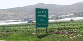 الاحتلال يخطر بإزالة عشرات أشجار الزيتون في الاغوار 