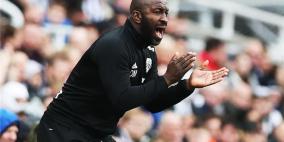 مدرب يحصل على جائزة يوم هبوط فريقه