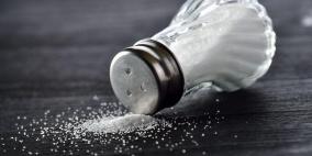 طرق للتخفيف من آثار الملح في الجسم