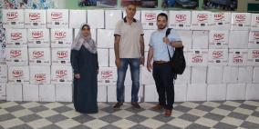 المشروبات الوطنية تقدم مئات الطرود الغذائية للأسر المحتاجة 