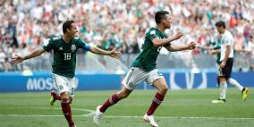 فيديو- المكسيك تفجر مفاجأة كبرى وتطيح ببطل العالم